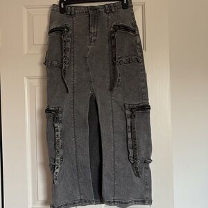 Delia’s Dolls Kill Gray Denim Maxi Skirt Slight Cargo Pockets NWOT✨Sz Small